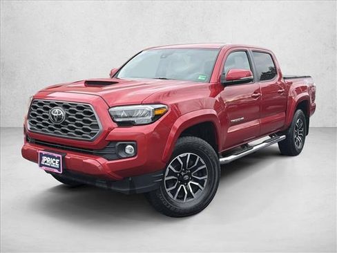 Certified 2022 Toyota Tacoma TRD Sport image 1