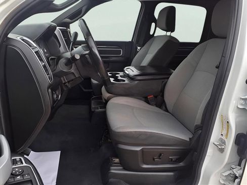 Used 2024 RAM 2500 Big Horn image 10