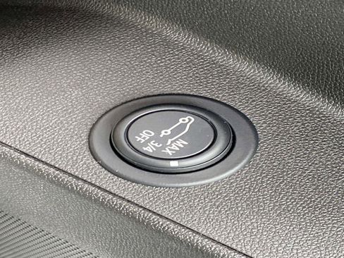 Used 2024 Chevrolet Equinox RS image 30