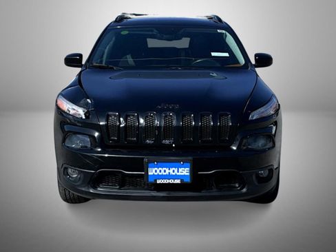Used 2014 Jeep Cherokee Latitude w/ Comfort/Convenience Group AWD/4WD image 2