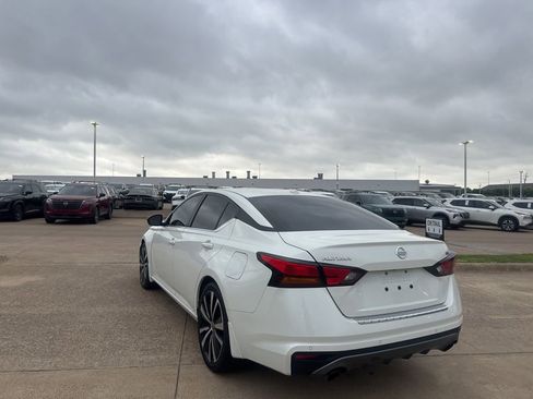 Used 2021 Nissan Altima 2.5 SR image 15