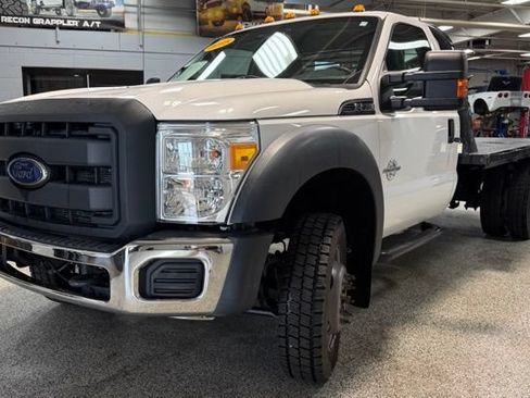 Used 2015 Ford F550 4x4 Regular Cab Super Duty image 3