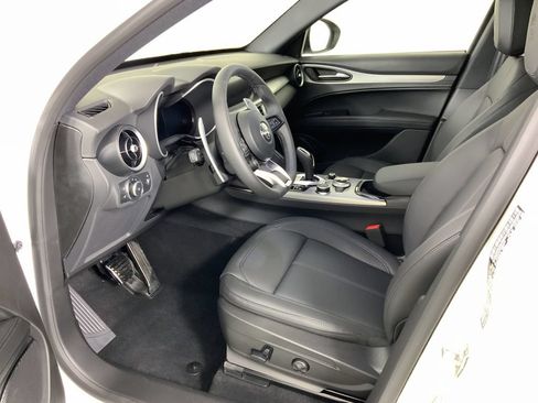 New 2025 Alfa Romeo Stelvio Sprint w/ Convenience Package AWD/4WD image 14