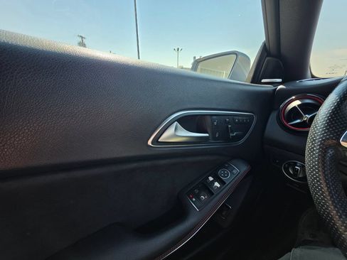 Used 2016 Mercedes-Benz CLA 250 image 16