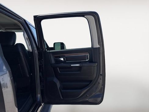 Used 2018 RAM 3500 Laramie AWD/4WD image 14