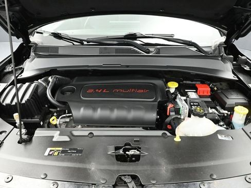 Certified 2022 Jeep Compass Limited image 19