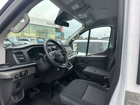 Used 2024 Ford Transit 250 Low Roof w/ Exterior Upgrade Package image 12