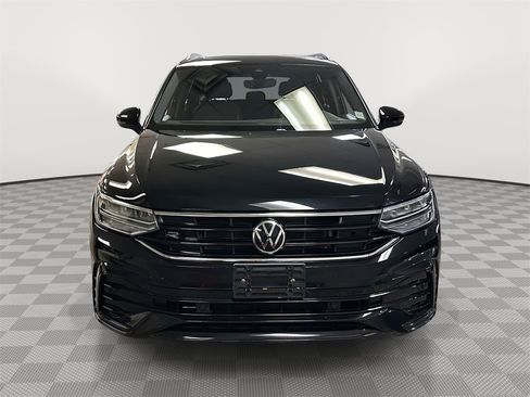 Used 2022 Volkswagen Tiguan SE R-Line image 7