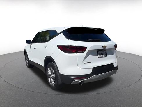 Used 2025 Chevrolet Blazer LT FWD image 10