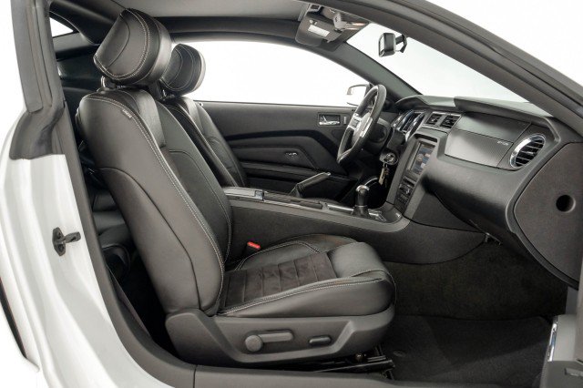 Used 2014 Ford Mustang GT Premium w/ Electronics Package RWD image 31