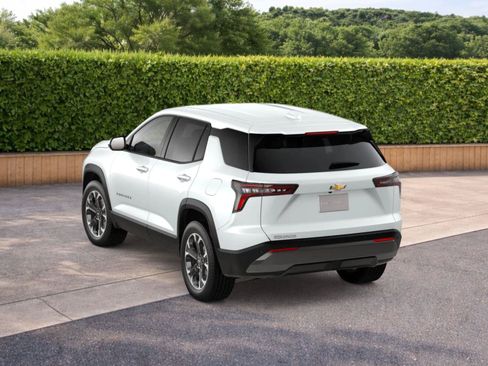 New 2027 Chevrolet Equinox LT w/ LPO, Floor Liner Package FWD image 2