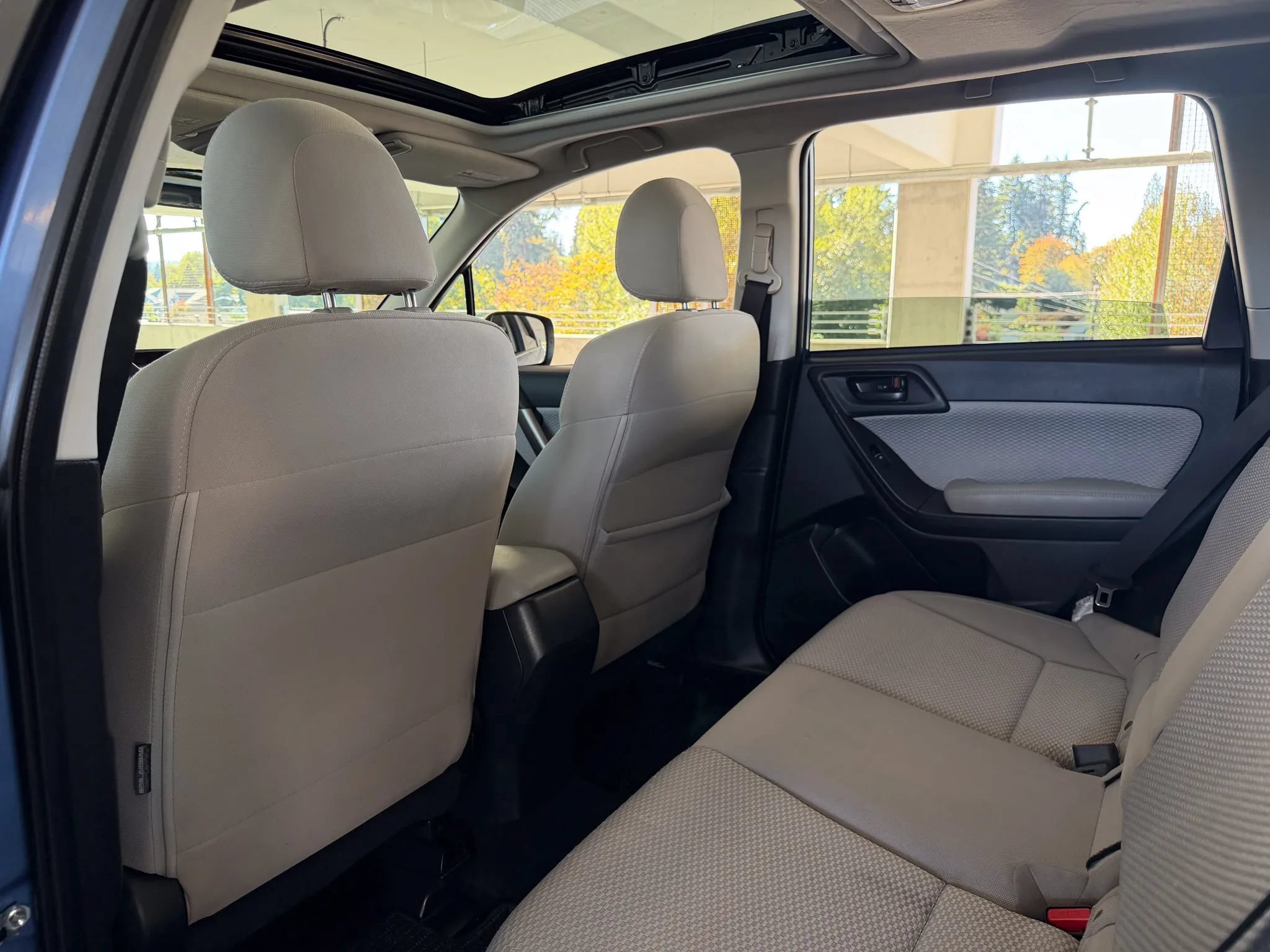 Used 2017 Subaru Forester 2.5i Premium w/ All-Weather Package AWD/4WD image 17