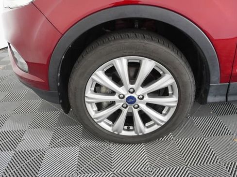 Used 2017 Ford Escape Titanium image 16