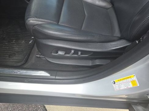Used 2019 Cadillac XT5 Luxury FWD image 29