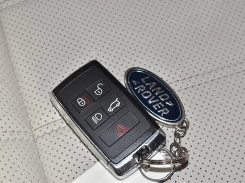 Used 2021 Land Rover Range Rover Velar R-Dynamic S AWD/4WD image 11