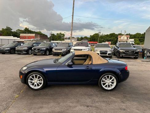 Used 2010 MAZDA MX-5 Miata Grand Touring w/ Premium Pkg RWD image 14