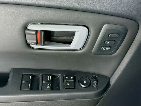 Used 2014 Honda Pilot Touring image 21