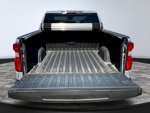 Used 2024 Chevrolet Silverado 1500 RST AWD/4WD image 9