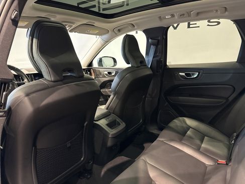 Used 2024 Volvo XC60 B5 Plus w/ Protection Package Premier image 28
