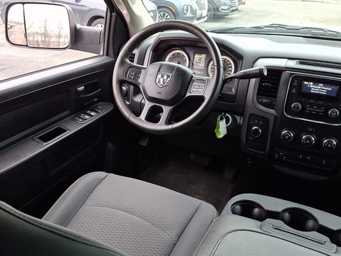 Used 2016 RAM 2500 Tradesman w/ Chrome Appearance Group image 14