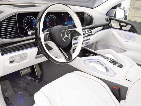 New 2026 Mercedes-Benz Maybach GLS 600 4MATIC image 22