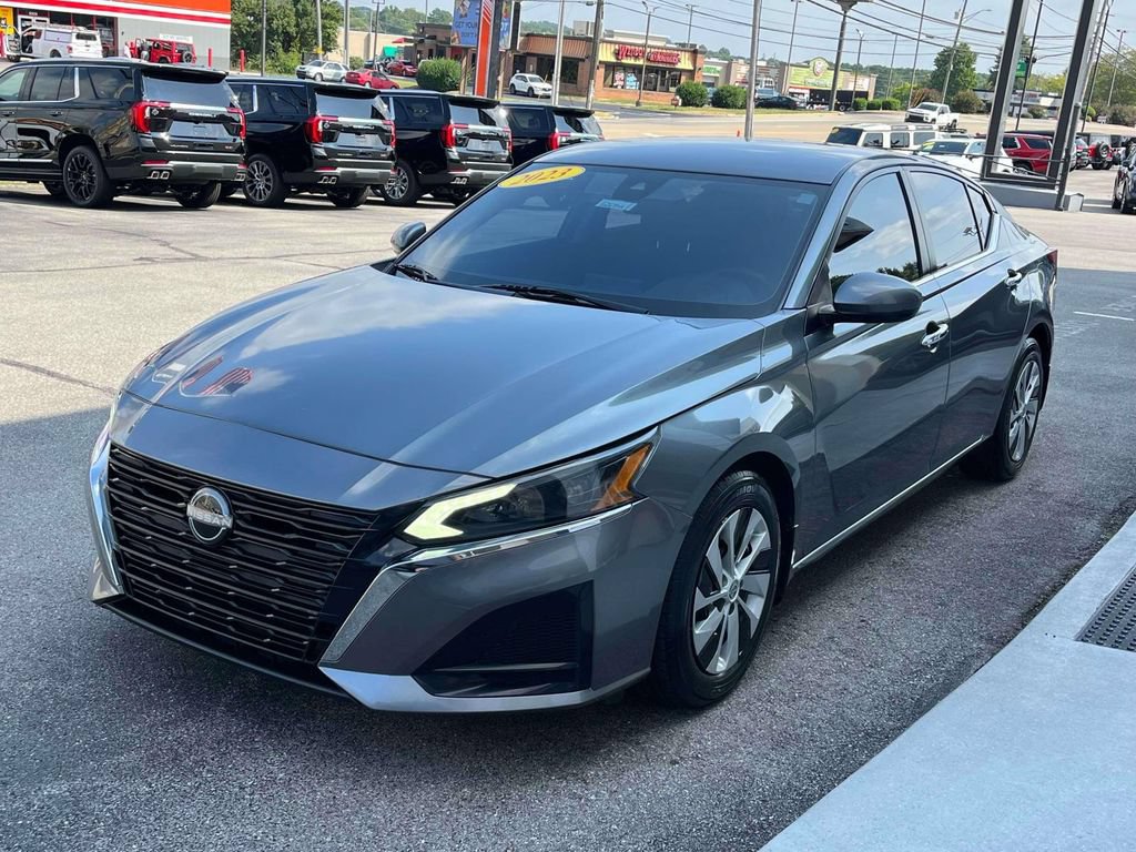 Used 2023 Nissan Altima 2.5 S FWD image 7