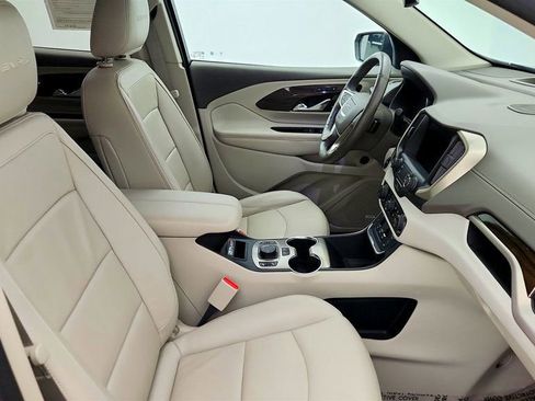 Used 2019 GMC Terrain Denali w/ Advanced Safety Package image 25