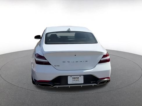 Used 2025 Genesis G70 2.5T image 12