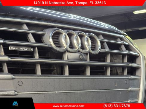 Used 2018 Audi Q5 Prestige w/ Prestige Package AWD/4WD image 3
