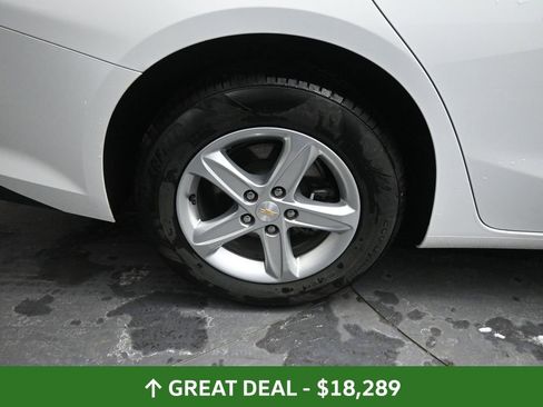 Used 2024 Chevrolet Malibu LT image 19