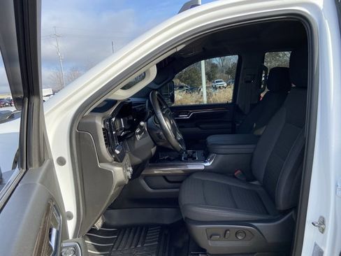 Used 2024 Chevrolet Silverado 2500 LT w/ All Star Edition image 32