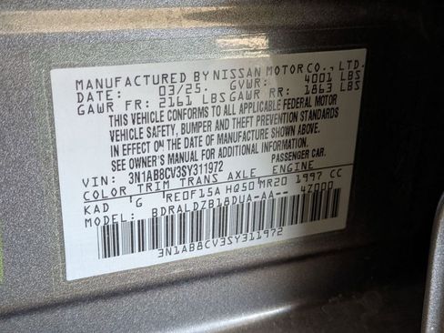 Used 2025 Nissan Sentra SV FWD image 32