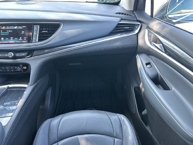 Used 2019 Buick Enclave Premium w/ Experience Buick Package FWD image 16