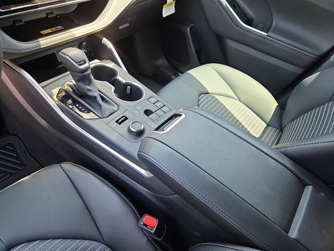 New 2026 Toyota Highlander XSE AWD/4WD image 15