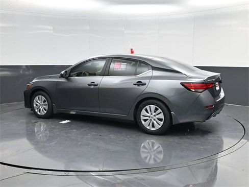 Used 2025 Nissan Sentra S image 5