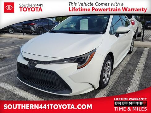 Used 2020 Toyota Corolla LE FWD image 1