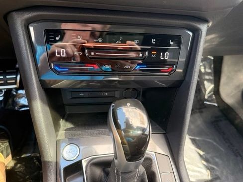 Used 2023 Volkswagen Tiguan SEL R-Line AWD/4WD image 29