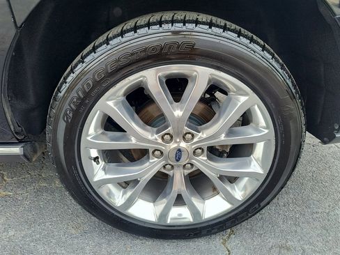 Used 2018 Ford Expedition Max Limited w/ Equipment Group 302A image 10