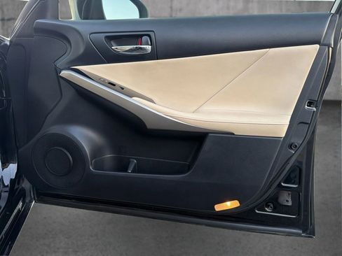 Used 2015 Lexus IS 250 image 21