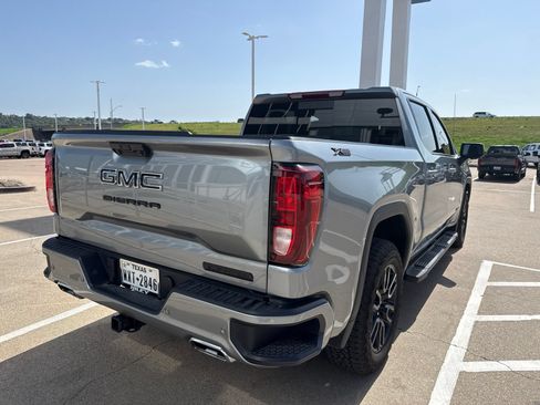Used 2026 GMC Sierra 1500 Elevation w/ Elevation Premium Package AWD/4WD image 7