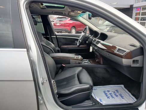 Used 2007 BMW 750Li RWD image 10