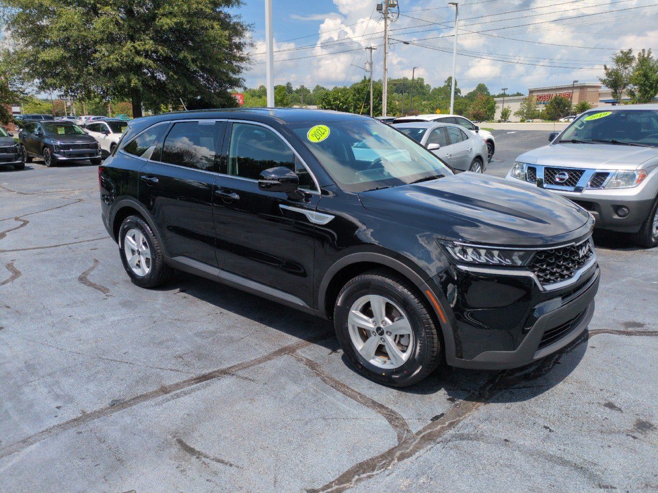 Certified 2023 Kia Sorento LX FWD image 1
