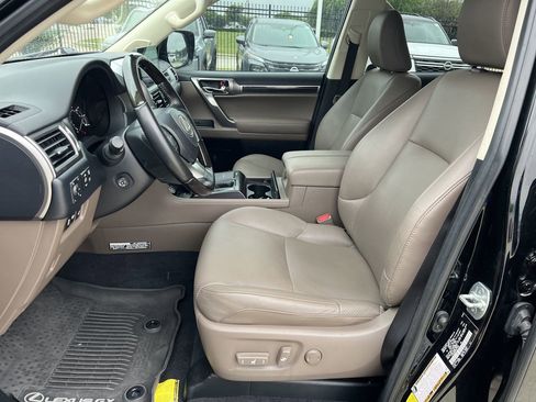 Used 2023 Lexus GX 460 Luxury w/ Sport Design Package AWD/4WD image 8