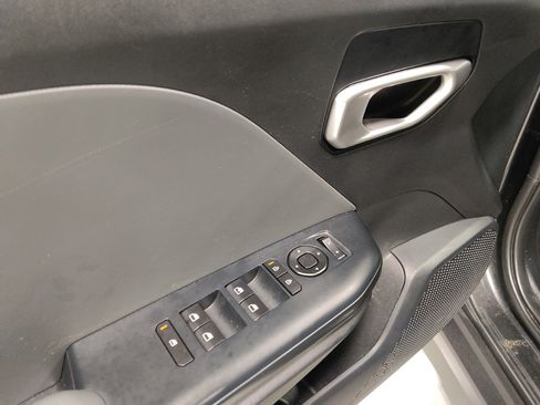Used 2025 Kia K4 FWD image 27