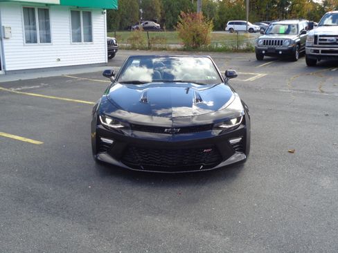 Used 2017 Chevrolet Camaro SS image 12