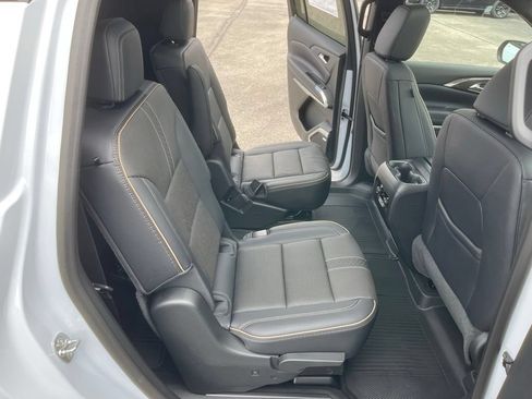 New 2026 Chevrolet Traverse High Country w/ LPO, Floor Liner Package AWD/4WD image 26