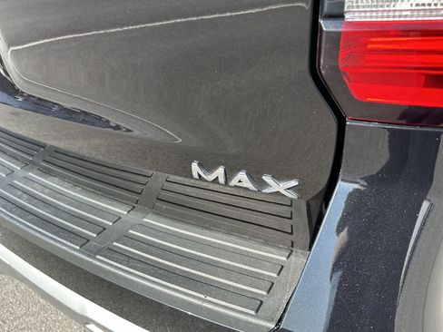 Used 2024 Ford Expedition Max XLT image 10