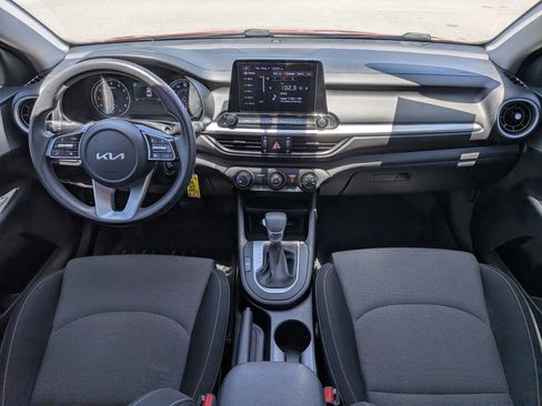 Used 2022 Kia Forte LXS w/ LXS Technology Package FWD image 13