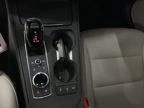 Used 2023 Cadillac XT4 Luxury w/ Cold Weather Package AWD/4WD image 22