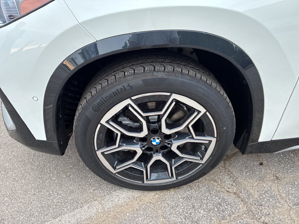 New 2026 BMW X1 xDrive28i w/ Technology Package AWD/4WD image 9